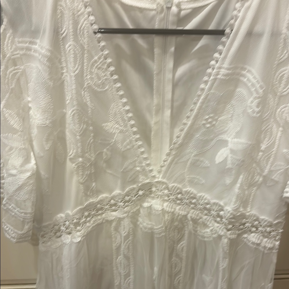Elegant White Lace Dress